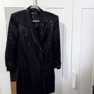 **SOLD** Highly requested ZARA blazer dress (Great condition)